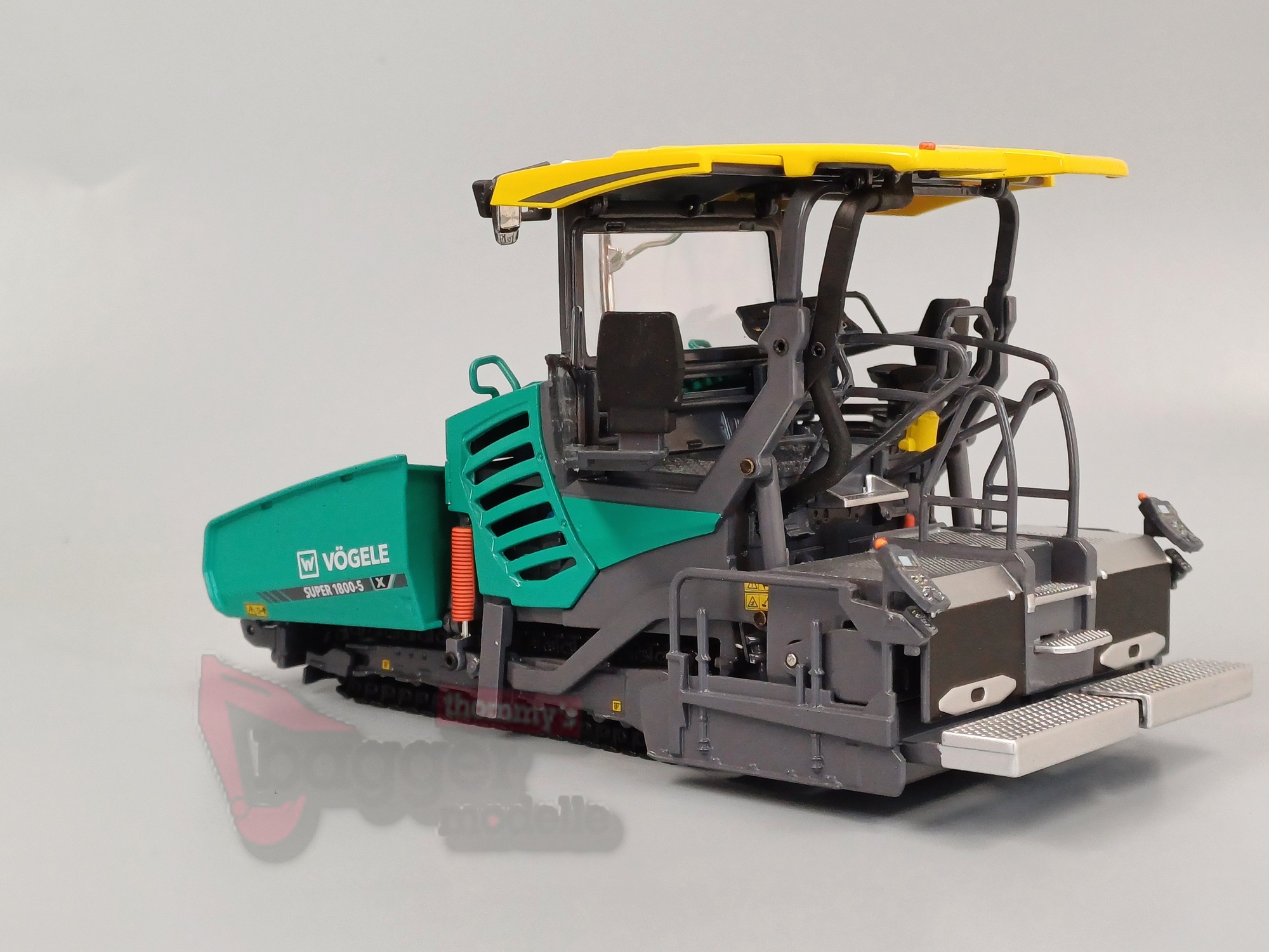 1105 - NZG - Vögele Super 1800-5i Deckenfertiger auf Kette